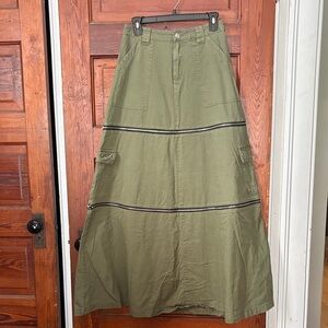 Social Collision Green Zip-Off Maxi Skirt Size Small
